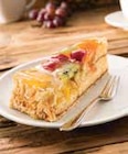Obstkuchen im Segmüller Prospekt Obstkuchen von im aktuellen Segmüller Prospekt für 3,80 €