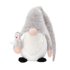 Gnome avec son doudou pingouin - CARREFOUR HOME en promo chez Carrefour Lille à 12,99 €