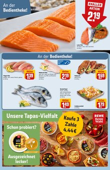 Fisch im REWE Prospekt "Dein Markt" mit 44 Seiten (Kiel)