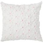 Promo Housse de coussin à 2,33 € dans le catalogue Action à Flers