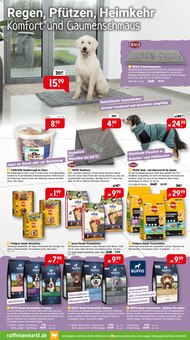 Huhn im Raiffeisenmarkt Prospekt "Komfort und Genuss für deine Lieblinge!" mit 8 Seiten (Bremen)