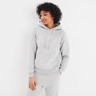 Sweat hoodie molleton à capuche gris clair femme en promo chez La Halle Sweat hoodie molleton à capuche gris clair femme dans le catalogue La Halle