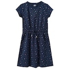 Aktuelles Mädchen Sweatkleid mit Kirschen-Allover Angebot bei Ernstings family in Köln ab 17,99 €