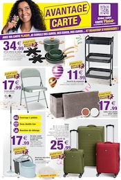 Promos Couches dans le catalogue "ANNIVERSAIRE à prix cadeaux !" de Bazarland Couches en promo dans le catalogue Bazarland à la page 2
