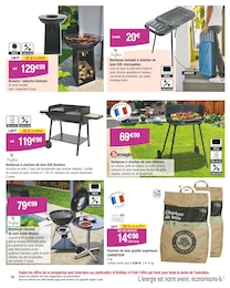 Offre Barbecue Charbon dans le catalogue Carrefour du moment à la page 18