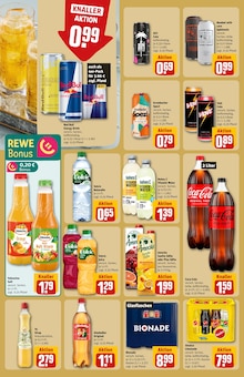 Volvic im REWE Prospekt "Dein Markt" mit 30 Seiten (Wiesbaden)