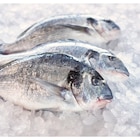 Carrefour Market Saint-Priest - Promo Daurade royale Promo Daurade royale à 8,99 € dans le catalogue Carrefour Market à Saint-Priest