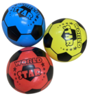 Lot de 3 ballons de foot - WORLD STAR en promo chez B&M Lot de 3 ballons de foot - WORLD STAR dans le catalogue B&M