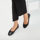 Ballerines vernies avec noeud noir femme dans le catalogue La Halle