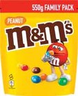Billes chocolatées cacahuète enrobées de chocolat - M&M'S - Intermarché à Castres Billes chocolatées cacahuète enrobées de chocolat - M&M'S en promo chez Intermarché Castres à 10,30 €