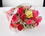 Auchan - BOUQUET DE 12 ROSES + GYPSOPHILE : offre du catalogue Promo BOUQUET DE 12 ROSES + GYPSOPHILE à 6,99 € dans le catalogue Auchan "Auchan"