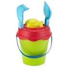 Seau de plage garni en promo chez Carrefour Seau de plage garni dans le catalogue Carrefour