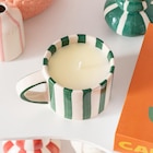 Bougie mug ceramique raye dans le catalogue B&M