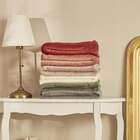 Plaid polaire - TEX BASIC en promo chez Carrefour Pau à 6,99 €