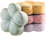 Aktuelles Zierkissen „Flower“ Angebot bei XXXLutz Möbelhäuser in Mönchengladbach ab 14,99 €