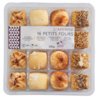 16 petits fours traiteur en promo chez Carrefour La Roche-sur-Yon à 9,50 €