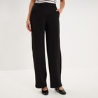 Pantalon effet crêpe large noir femme - La Halle à Asnières-sur-Seine Pantalon effet crêpe large noir femme en promo chez La Halle Asnières-sur-Seine à 25,99 €