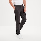Pantalon chino droit stretch gris foncé homme en promo chez La Halle Pantalon chino droit stretch gris foncé homme dans le catalogue La Halle