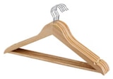 Holz-Kleiderbügel im Angebot bei Lidl in Gera Holz-Kleiderbügel Angebote von W5 bei Lidl Gera für 2,29 €