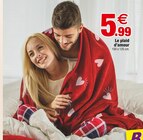 Le plaid d'amour en promo chez Bazarland Avignon à 5,99 €