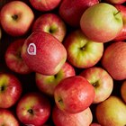 Pomme Pink Lady en promo chez Carrefour Pomme Pink Lady dans le catalogue Carrefour
