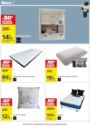 Offre Oreiller dans le catalogue Carrefour du moment à la page 66
