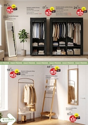 Armoire en promo dans le catalogue Maxi Bazar à la page 16
