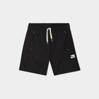 Short de jogging taille élastiquée noir garçon en promo chez La Halle Short de jogging taille élastiquée noir garçon dans le catalogue La Halle