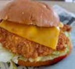 Chicken Burger im aktuellen Möbel Inhofer Prospekt für 7,40 €