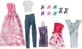 Coffret 5 tenues en promo chez La Grande Récré Coffret 5 tenues dans le catalogue La Grande Récré