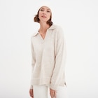 Promo Pull col polo manches longues Creeks ecru femme à 29,99 € dans le catalogue La Halle à Verdun