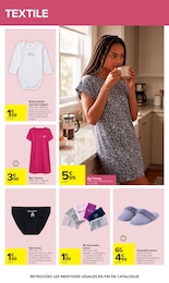 Offre Chaussures Femme dans le catalogue Carrefour du moment à la page 55