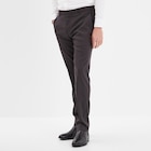 Pantalon de costume droit avec pinces gris foncé homme - La Halle à Créteil Pantalon de costume droit avec pinces gris foncé homme en promo chez La Halle Créteil à 10,00 €