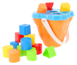 Ma première boîte à formes à 5,99 € dans le catalogue B&M