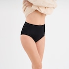 Promo Culotte gainante sans couture noir femme à 15,99 € dans le catalogue La Halle à Limoges