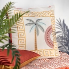 Coussin deperlant palmier 60x60c en promo chez B&M Clermont-Ferrand à 9,99 €