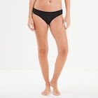 Promo Culotte microfibre sans coutures noir femme à 4,99 € dans le catalogue La Halle à Le Blanc