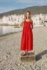 Robe longue à bretelles en coton lin en promo chez Monoprix Margaret Robe longue à bretelles en coton lin dans le catalogue Monoprix Margaret