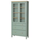 Vitrine mit 3 Schubladen graugrün/hellbraun lasiert von HEMNES im aktuellen IKEA Prospekt für 299,00 €