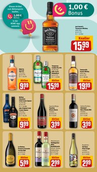 Jack Daniels im REWE Prospekt "Dein Markt" mit 31 Seiten (Moers)