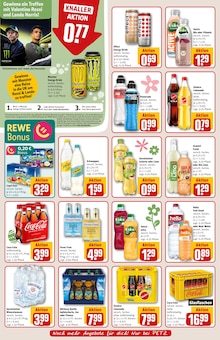 Volvic im REWE Prospekt "Dein Markt" mit 32 Seiten (Siegen (Universitätsstadt))