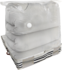 SAC SOUS VIDE AVEC SAC DE RANGEMENT - ACTUEL - Auchan Hypermarché à Paris SAC SOUS VIDE AVEC SAC DE RANGEMENT - ACTUEL en promo chez Auchan Hypermarché Paris à 5,99 €