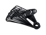 Promo Lot de 10 cintres en plastiques noir - 39 x 18,5 x 0,4 cm. à 3,49 € dans le catalogue Brico Dépôt à Luisant