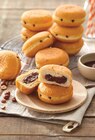 Beignet chocolat noisettes x10 en promo chez Intermarché Super Beignet chocolat noisettes x10 dans le catalogue Intermarché Super