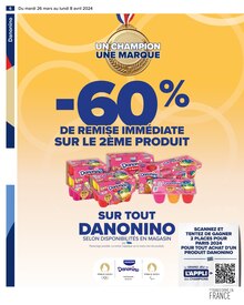Promo Danone dans le catalogue Carrefour du moment à la page 8
