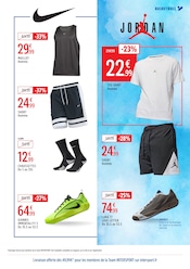 Promos Vêtements dans le catalogue "ENGAGÉS POUR UNE RENTRÉE MOINS CHÈRE" de Intersport Vêtements en promo dans le catalogue Intersport à la page 11