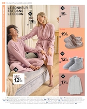 Robe Femme Angebote im Prospekt "Les basiques c'est nous. La vie qui va avec, c'est vous." von Carrefour auf Seite 8