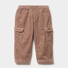 Promo Pantalon effet velours côtelé taupe bébé garçon à 7,00 € dans le catalogue La Halle à Bron