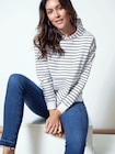 Jeans oder Hoodie von  im aktuellen Woolworth Prospekt für 15,00 €