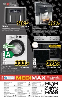 Bett im MEDIMAX Prospekt "DIE DEALS DES JAHRES - BLACK MAX 1.0" mit 8 Seiten (Jena)